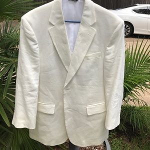 🛑🛑🛑SOLD🛑🛑🛑🛑White men's suit.